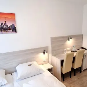 Hotel Adler Frankfurt, Francoforte sul Meno
